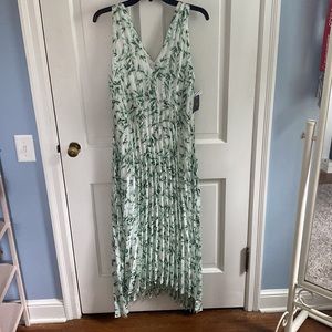 Green and White Taylor Dress
